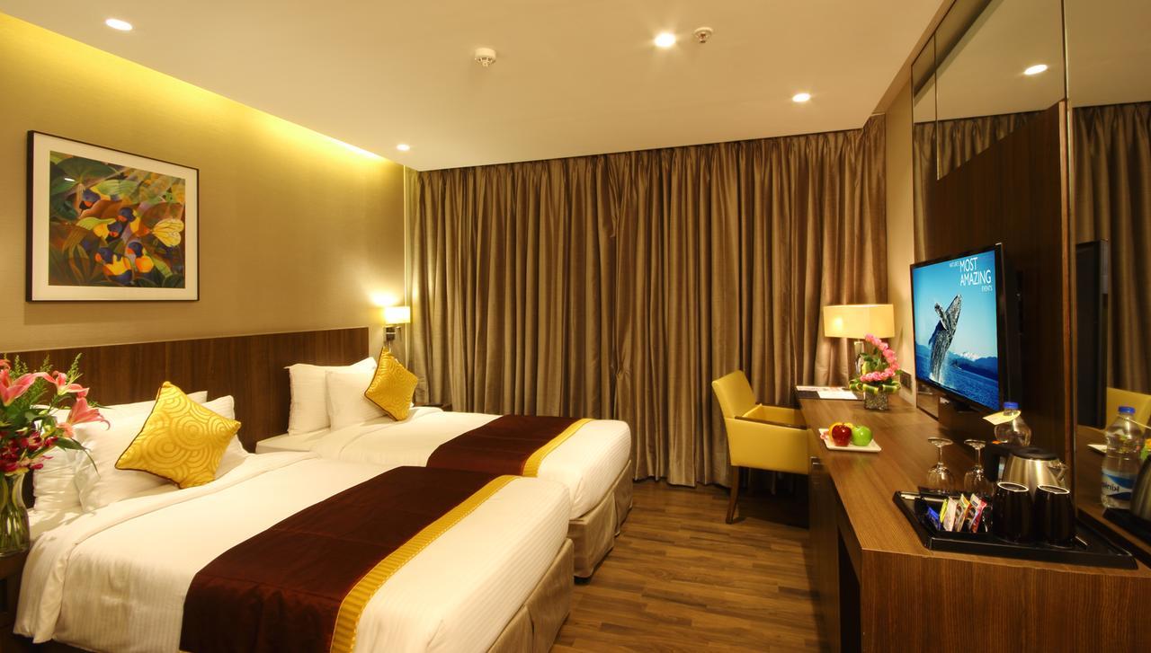 Hotel Fidalgo Pune Extérieur photo