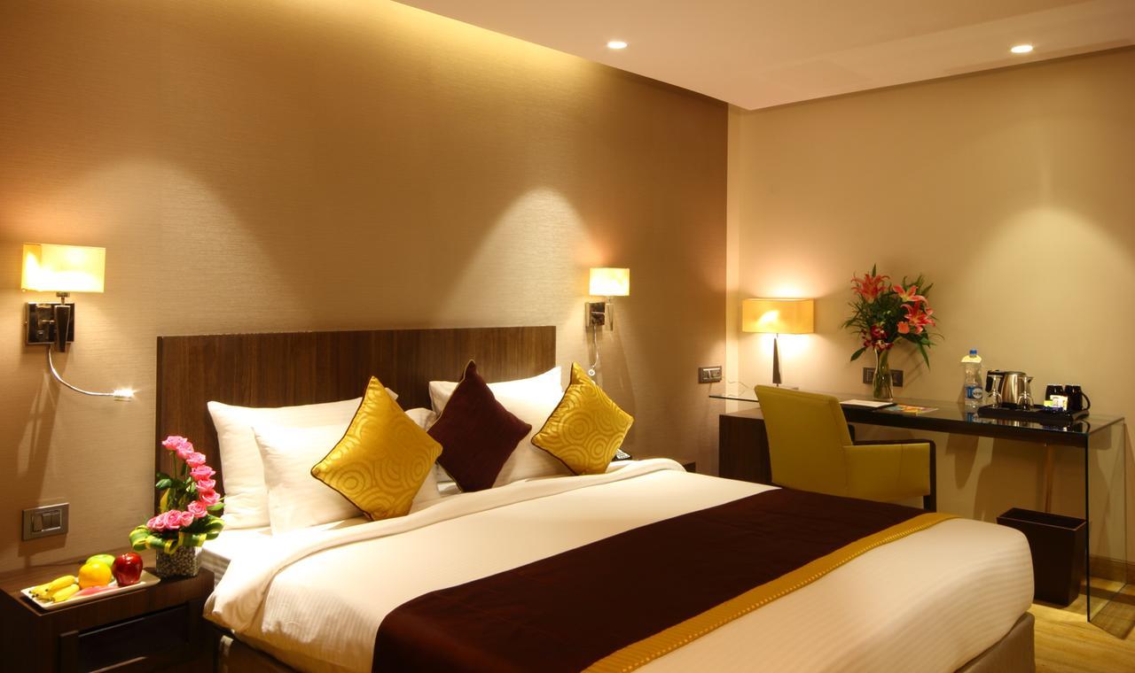 Hotel Fidalgo Pune Extérieur photo